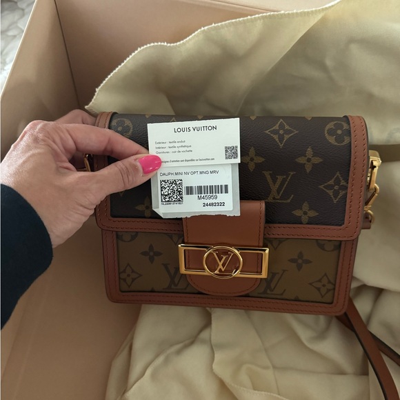 Louis Vuitton Mini Dauphine shoulder bag and wallet - Picture 5 of 11